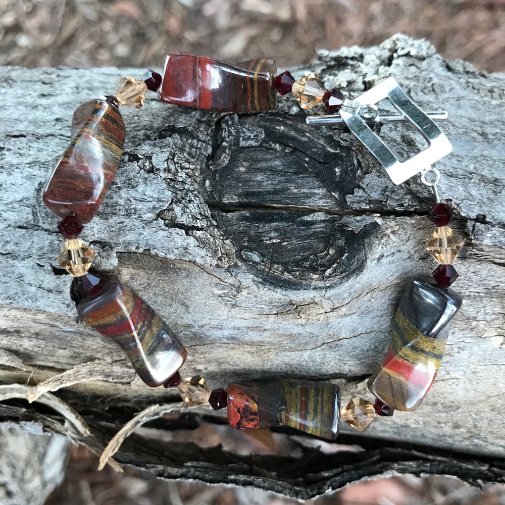 Gorgeous stone bracelet